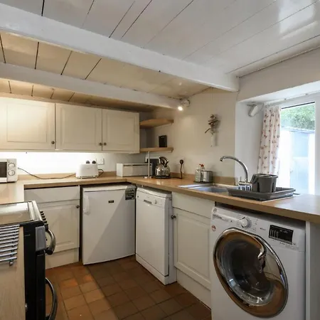 Holiday home April Saint Just in Roseland